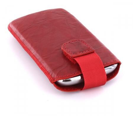 Product thumbnail Mobiparts Uni Pouch SMOKE Size M Red