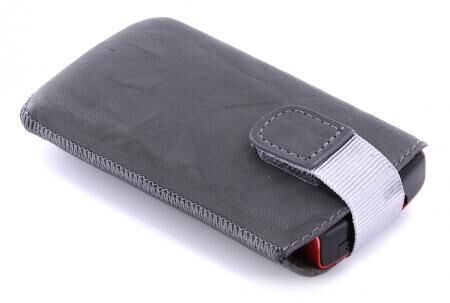 Product thumbnail Mobiparts Uni Pouch SMOKE Size S Grey