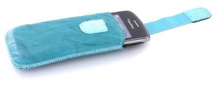 Product thumbnail Mobiparts Uni Pouch SMOKE Size S Turquoise