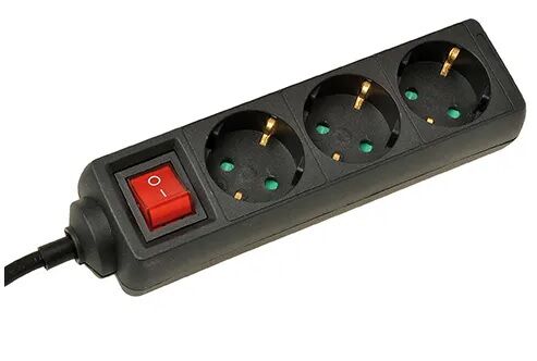 Product thumbnail 3-voudige stekkerdoos met schakelaar 1,5 meter zwart 3×1,5mm²