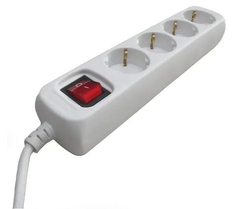 Product thumbnail 4-voudige stekkerdoos met schakelaar 3 meter wit 3×1mm²