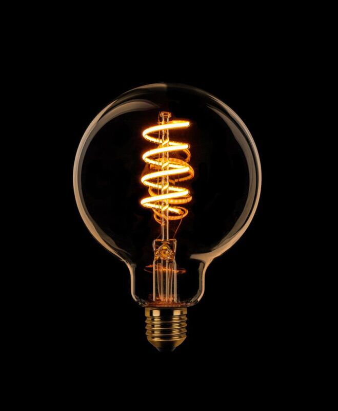 Product thumbnail LED GLOBE G125 SPIRAAL 7W 3 STANDEN DIMBAAR