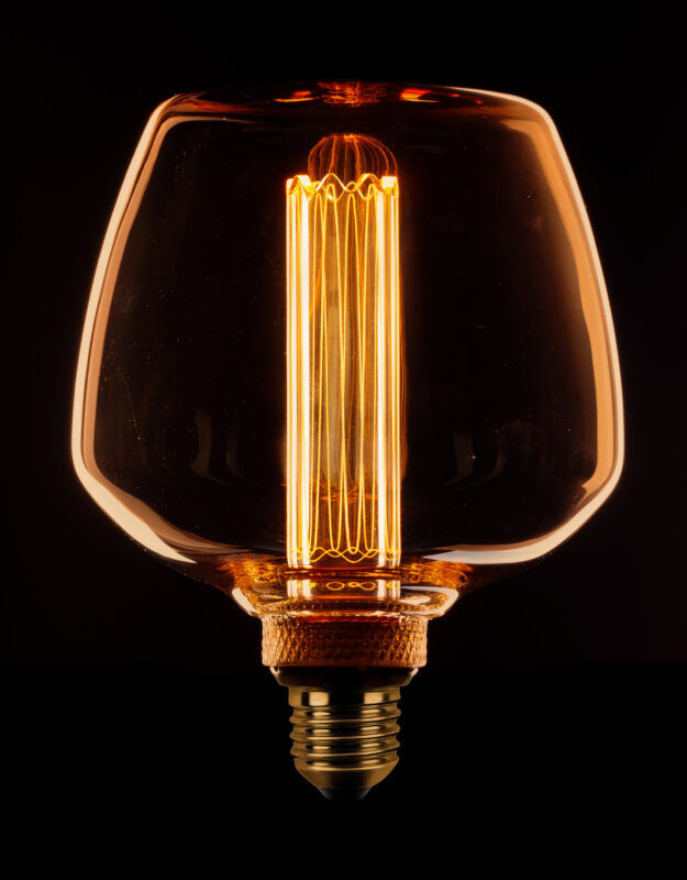 Product thumbnail LED DESIGN LAMP E27 FLAME 3 STANDEN