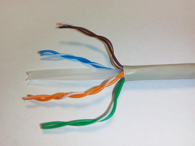 Product thumbnail UTP CAT6 netwerkkabel 4x2x0,5 grijs per meter massieve kern