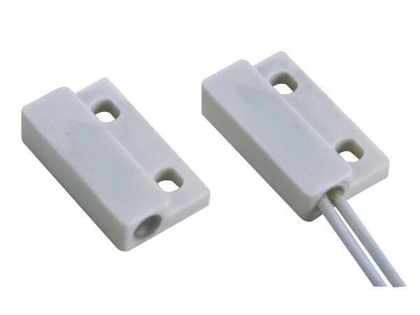 Product thumbnail MINI MAGNEETCONTACT - 0.1 A @ 30 VDC - NC - MET DRAADAANSLUITING