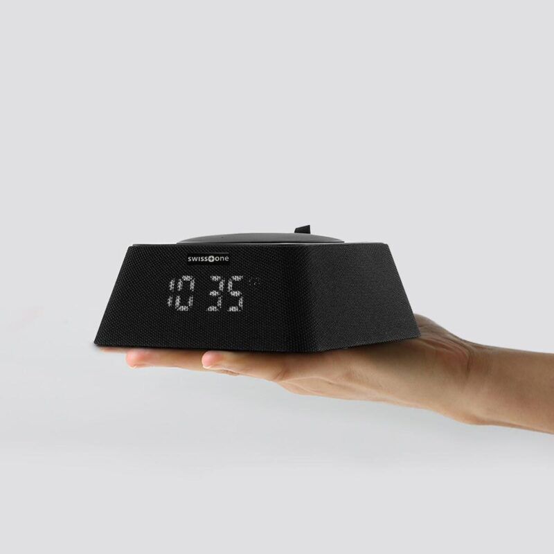 Product thumbnail Q-Box FM Wekker - Bluetooth Luidspreker - Qi Powerbank (Zwart)