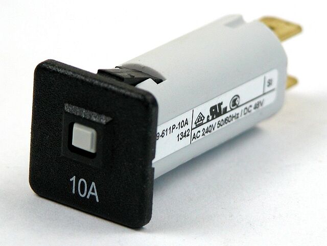 Product thumbnail AUTOMATISCHE ZEKERING - 10A - 250VAC