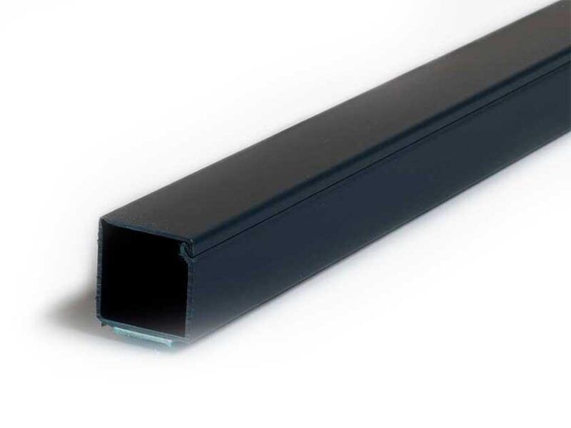 Product thumbnail Veltkamp plakgoot zwart 2 meter 15 x 10mm