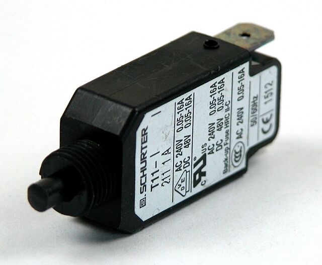 Product thumbnail AUTOMATISCHE ZEKERING - 4A - 240VAC