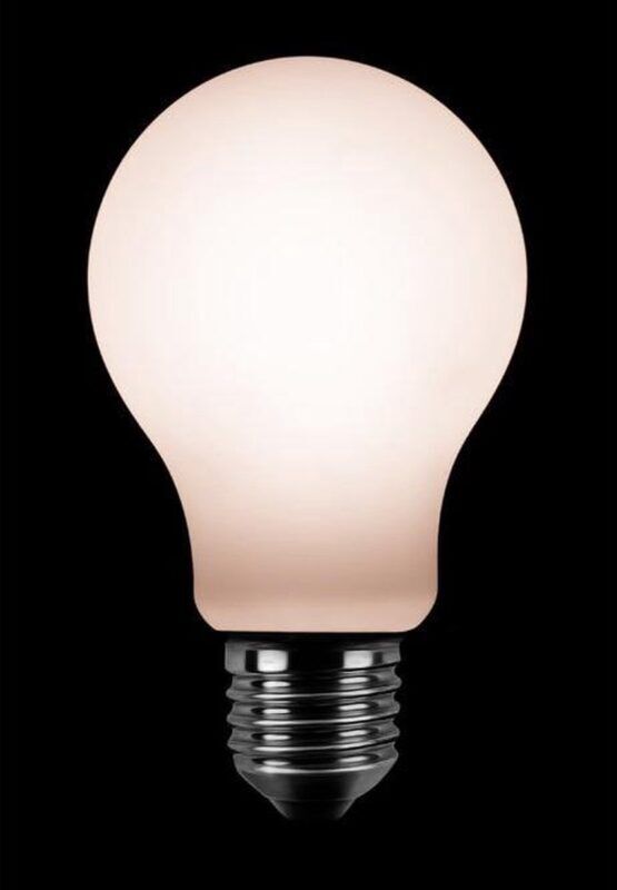 Product thumbnail LED NORMAALLAMP OPAAL 4W 3 STANDEN DIMBAAR