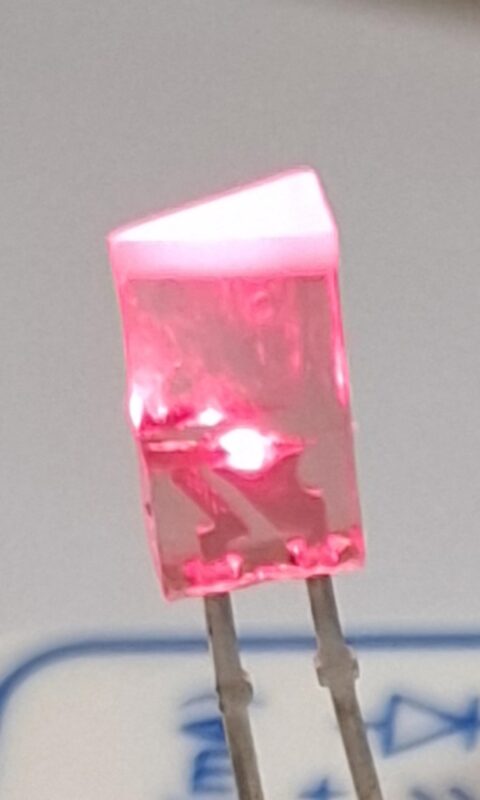 Product thumbnail RECTANGULAR LED ROOD DRIEHOEKIG